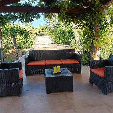 Serrano Вилла *